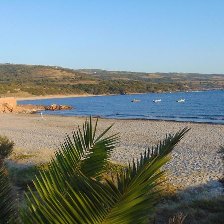 Fronte Mare Attico Indipendente Ed Esclusivo Con Terrazza Panoramica Lejlighed Isola Rossa Eksteriør billede