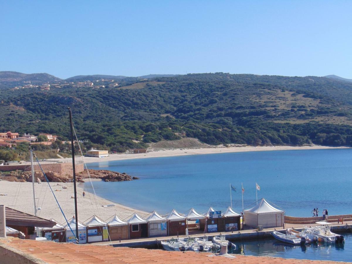 Fronte Mare Attico Indipendente Ed Esclusivo Con Terrazza Panoramica Lejlighed Isola Rossa Eksteriør billede